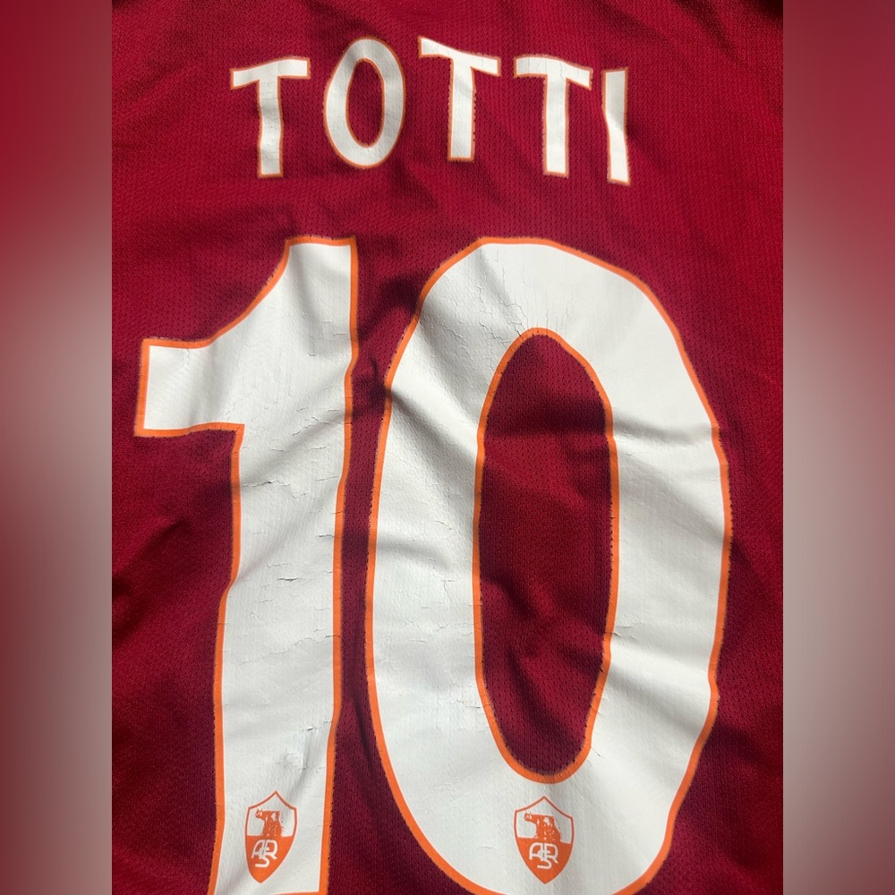 Roma Mens soccer jersey with collar - Red size small.  Totti 10 Nike - Picture 7 of 7